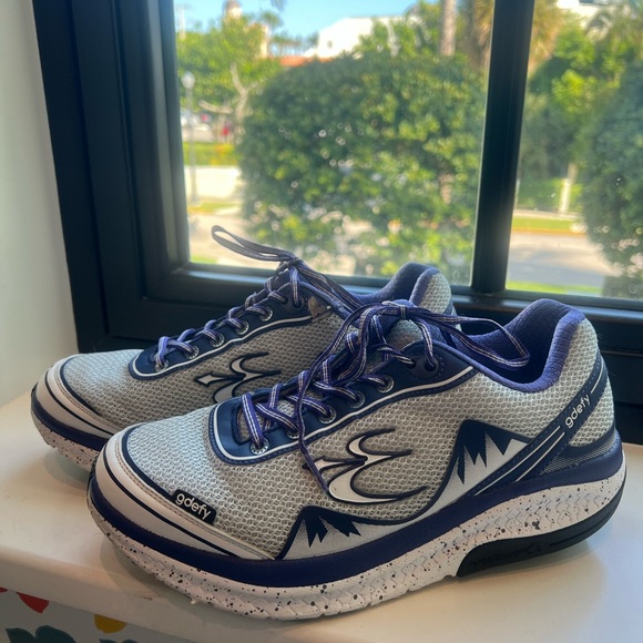 💗GDEFY sneakers - Picture 5 of 8